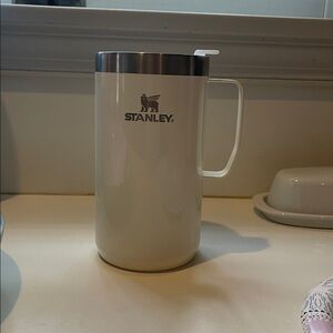 - - 24oz Stanley White cream gloss color Camp Mug